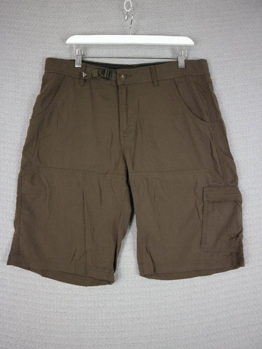 prAna Men's Sm Zion II Cargo Shorts Size 36 Tan Hiking Outdoor Stretch Gorpcore